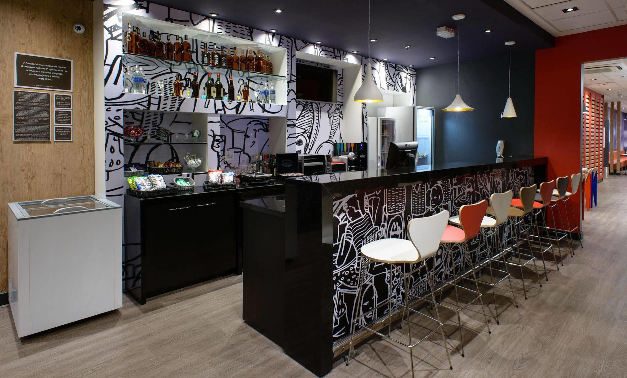 ホテル Ibis Recife Aeroporto エクステリア 写真